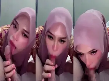Bokep Jilbab Cewek Alim Sepong Batang Suami poster