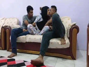 Bokep Jilbab Tante Selingkuh Dengan Pemuda Di Hotel poster