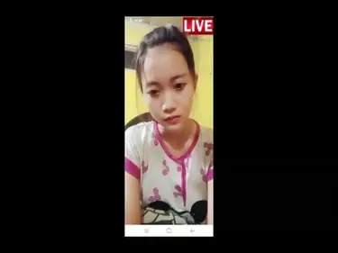 Live CantiQ Cewek Montok Colmek Memek Basah Lumer poster